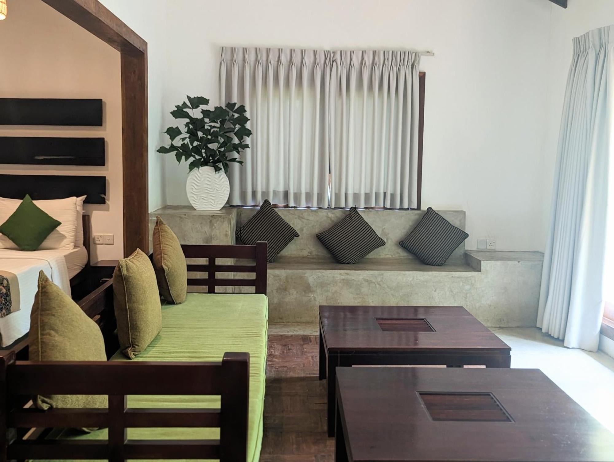 Pinthaliya Resort Sigiriya Exterior photo